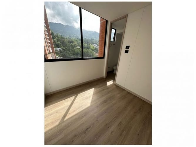 Apartamento de 2 alcobas en venta en Camino Verde, Envigado, 86 m² · foto 10 de 11