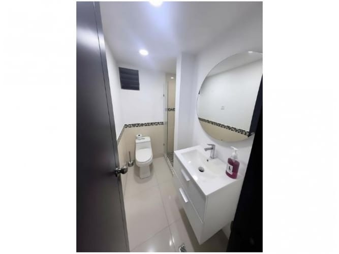 Apartamento de 3 alcobas en venta en Las Lomas, Medellín, 228 m² · foto 10 de 17