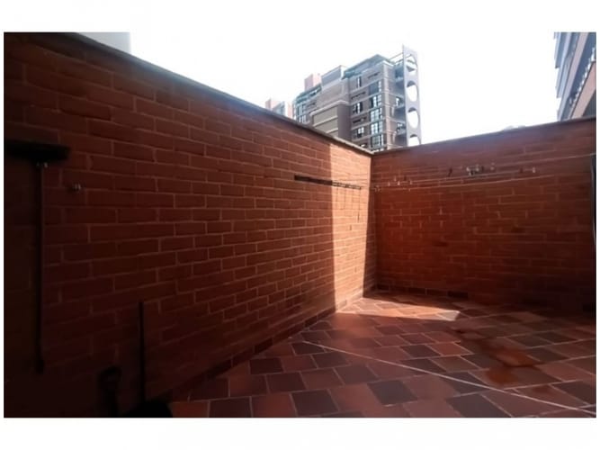 Apartamento de 3 alcobas en venta en Castropol, Medellín, 319 m² · foto 14 de 24