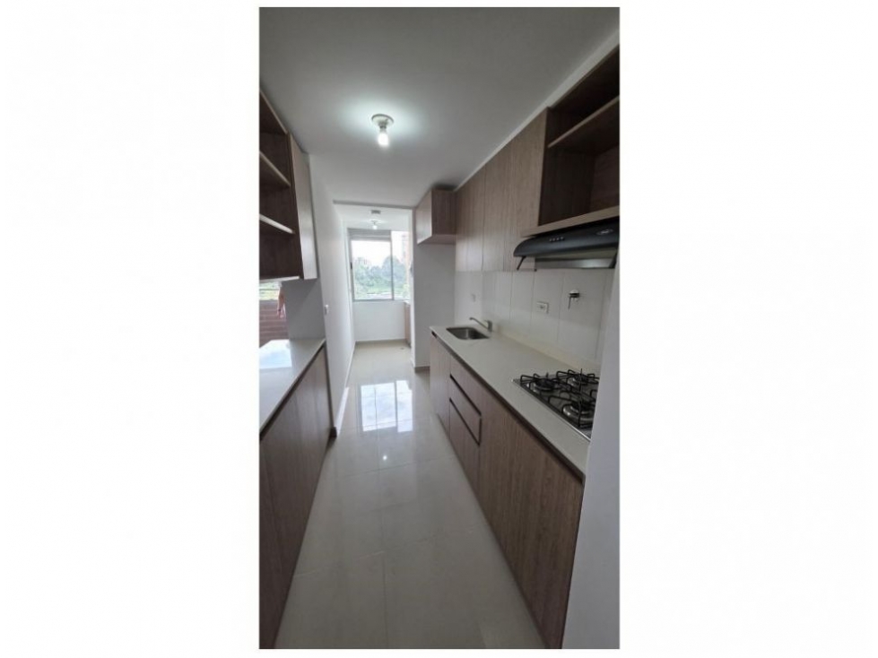 Apartamento en venta en Camino Verde, Envigado · foto 5 de 12