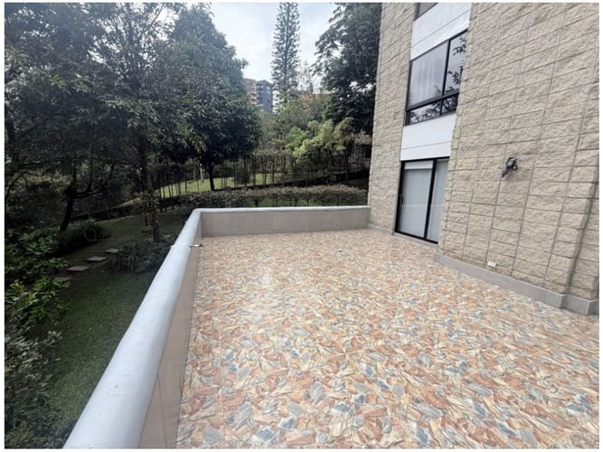 Apartamento de 3 alcobas en venta en Las Lomas, Medellín, 228 m² · foto 17 de 17