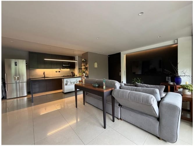Apartamento de 2 alcobas en venta en El Poblado, Medellín, 150 m² · foto 7 de 24
