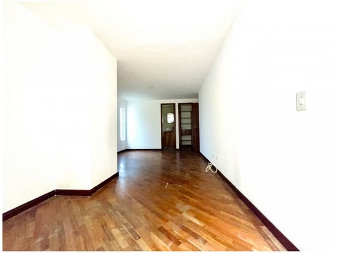 Apartamento de 2 alcobas en venta en El Poblado, Medellín, 128 m² · foto 5 de 12