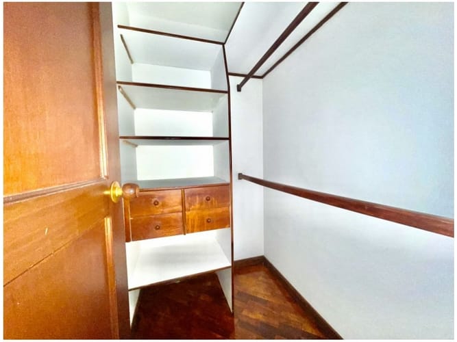 Apartamento de 2 alcobas en venta en El Poblado, Medellín, 128 m² · foto 7 de 12