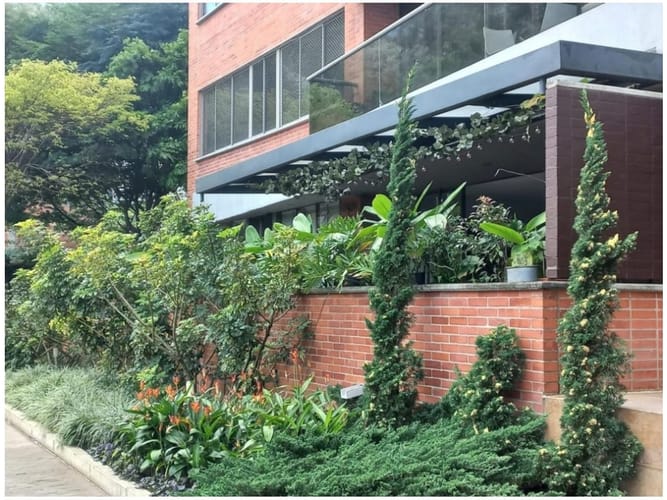 Apartamento de 2 alcobas en venta en El Poblado, Medellín, 150 m² · foto 13 de 24