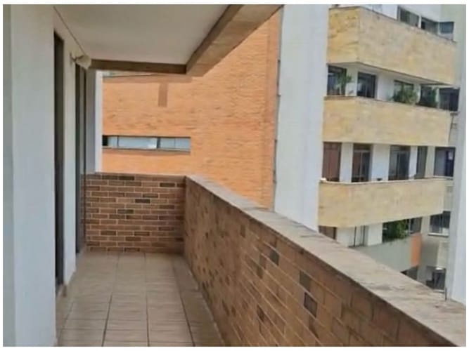 Apartamento de 3 alcobas en venta en Los Balsos, Medellín, 316 m² · foto 3 de 23
