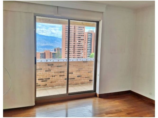 Apartamento de 3 alcobas en venta en Los Balsos, Medellín, 316 m² · foto 14 de 23
