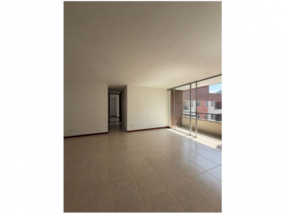 Apartamento en venta en Cumbres, Envigado · foto 4 de 14