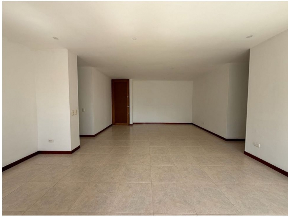 Apartamento en venta en Cumbres, Envigado · foto 5 de 14