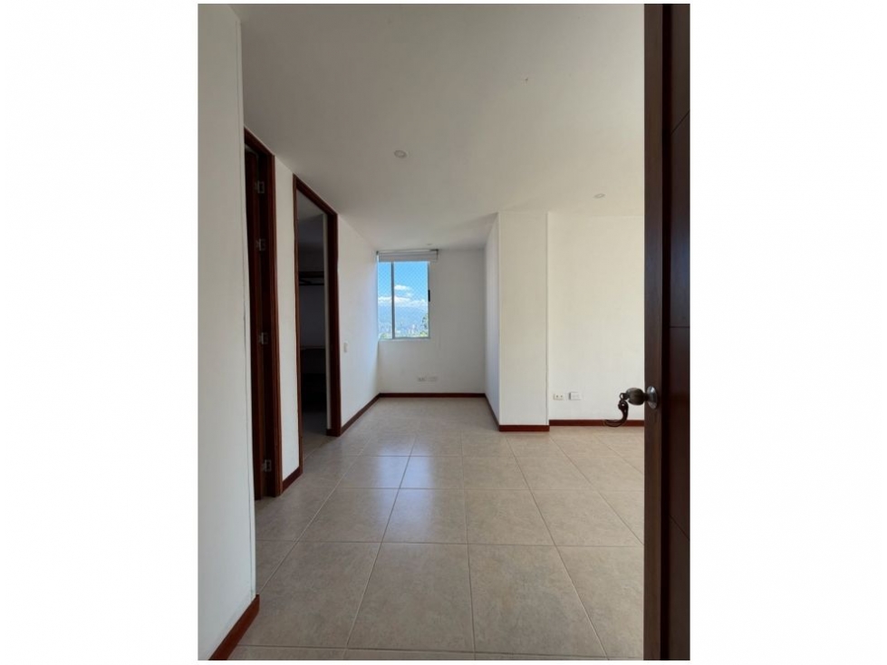 Apartamento en venta en Cumbres, Envigado · foto 9 de 14