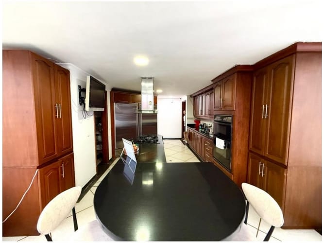 Apartamento de 5 alcobas en venta en El Poblado, Envigado, 590 m² · foto 7 de 21