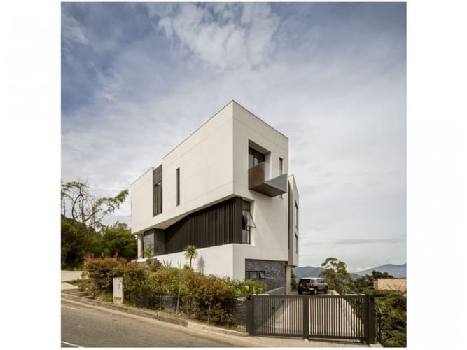 Casa de 4 alcobas en venta en El Poblado, Medellín, 752 m² · foto 13 de 24