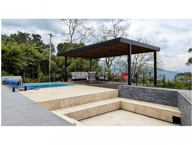 Casa de 4 alcobas en venta en El Poblado, Medellín, 752 m² · foto 22 de 24