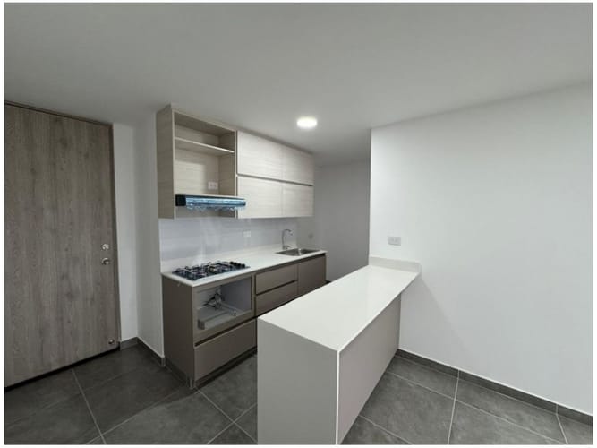 Apartamento de 3 alcobas en venta en Las Lomitas, Sabaneta, 84 m² · foto 3 de 20