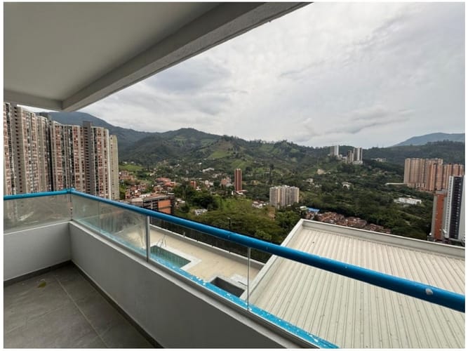 Apartamento de 3 alcobas en venta en Las Lomitas, Sabaneta, 84 m² · foto 6 de 20