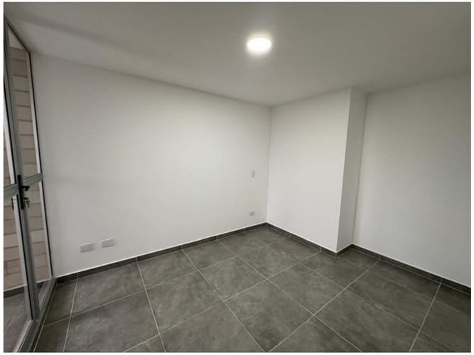 Apartamento de 3 alcobas en venta en Las Lomitas, Sabaneta, 84 m² · foto 11 de 20