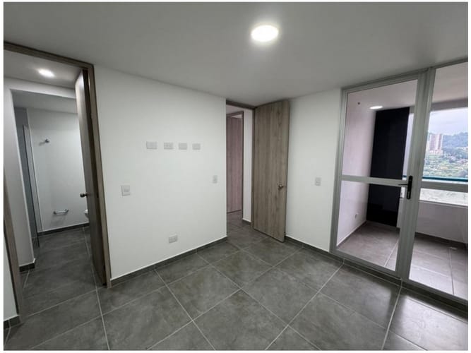 Apartamento de 3 alcobas en venta en Las Lomitas, Sabaneta, 84 m² · foto 16 de 20