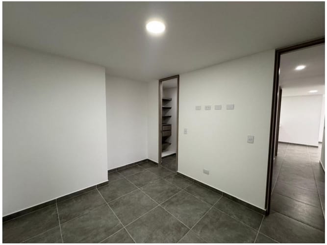 Apartamento de 3 alcobas en venta en Las Lomitas, Sabaneta, 84 m² · foto 17 de 20