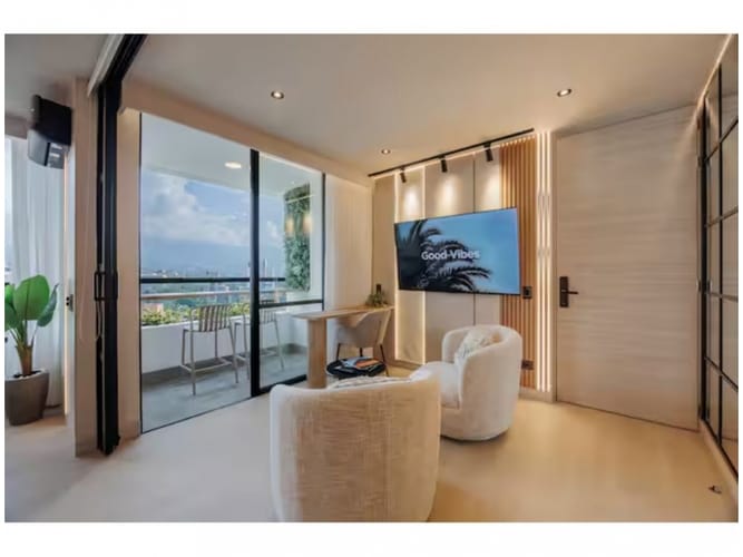 Apartamento de 2 alcobas en venta en El Poblado, Medellín, 62 m² · foto 18 de 24