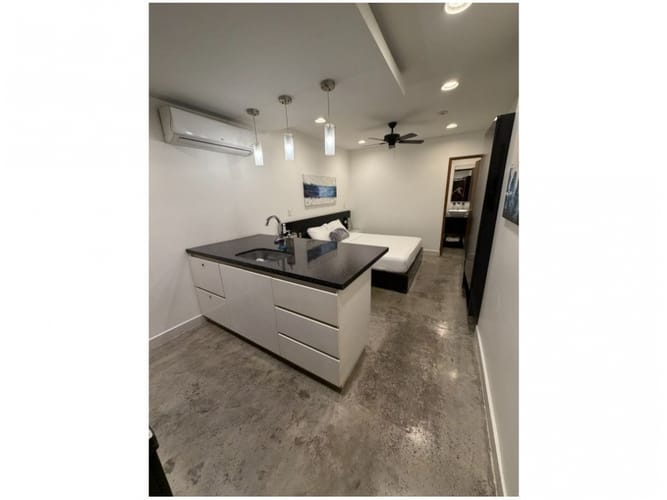 Casa de 11 alcobas en venta en Manila, Medellín, 450 m² · foto 8 de 19