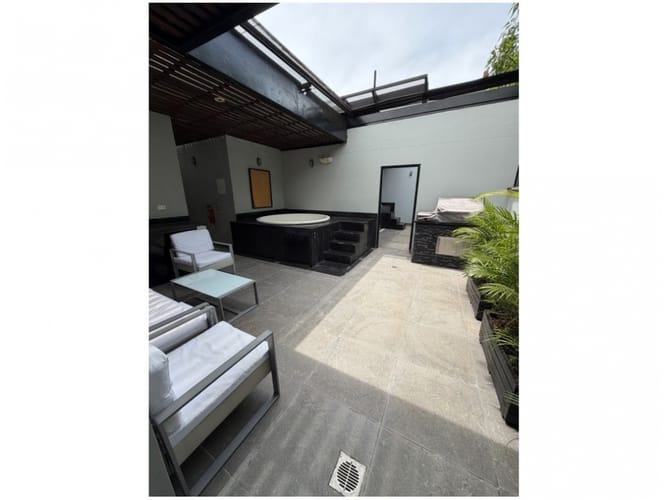Casa de 11 alcobas en venta en Manila, Medellín, 450 m² · foto 15 de 19