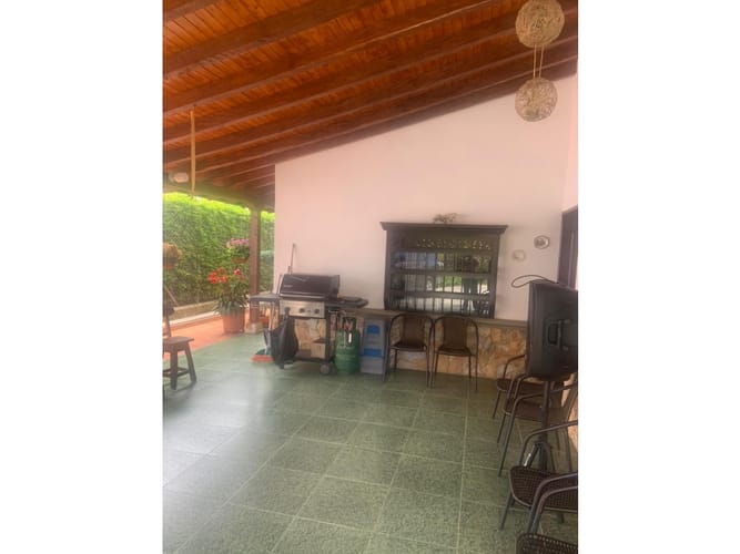 Casa de 3 alcobas en venta en El Carmen De Viboral, Medellín, 150 m² · foto 5 de 6