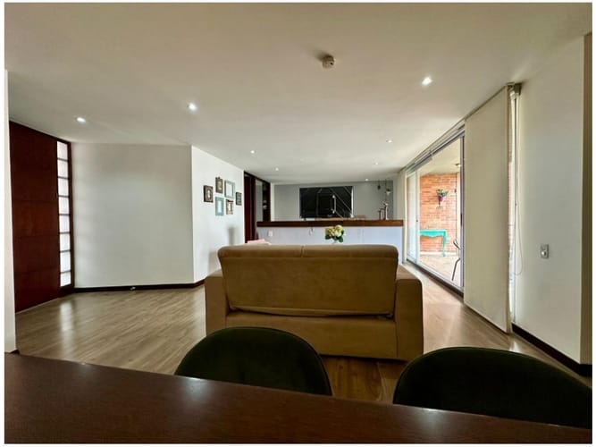 Apartaestudio en venta en El Poblado, Medellín, 72 m² · foto 5 de 20