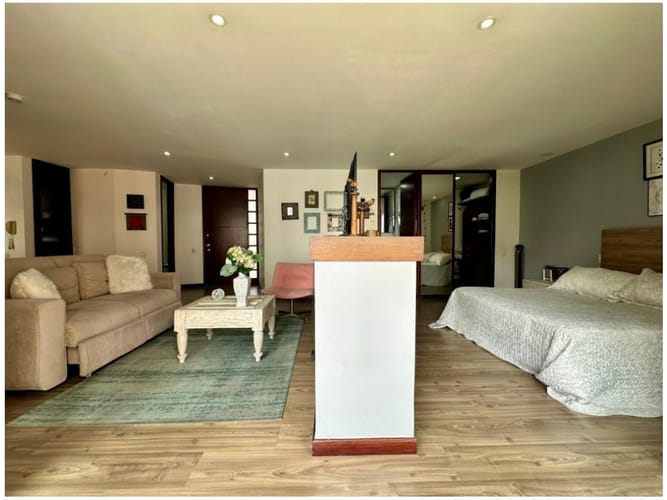 Apartaestudio en venta en El Poblado, Medellín, 72 m² · foto 7 de 20