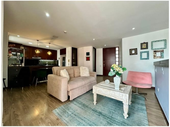 Apartaestudio en venta en El Poblado, Medellín, 72 m² · foto 11 de 20