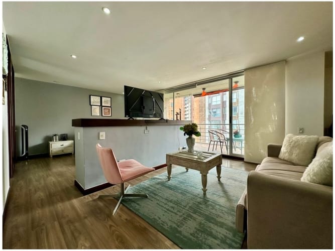 Apartaestudio en venta en El Poblado, Medellín, 72 m² · foto 12 de 20