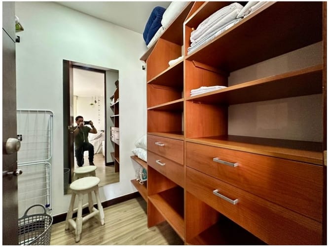 Apartaestudio en venta en El Poblado, Medellín, 72 m² · foto 17 de 20