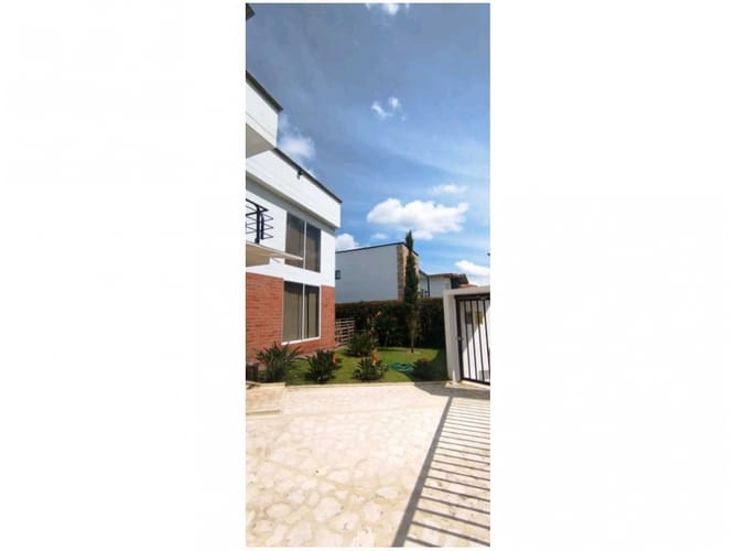 Casa de 5 alcobas en venta en El Porvenir, Rionegro, 428 m² · foto 4 de 24