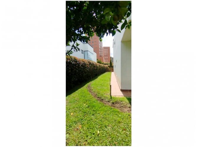 Casa de 5 alcobas en venta en El Porvenir, Rionegro, 428 m² · foto 5 de 24