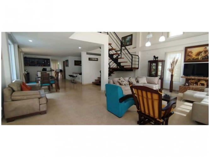 Casa de 5 alcobas en venta en El Porvenir, Rionegro, 428 m² · foto 12 de 24
