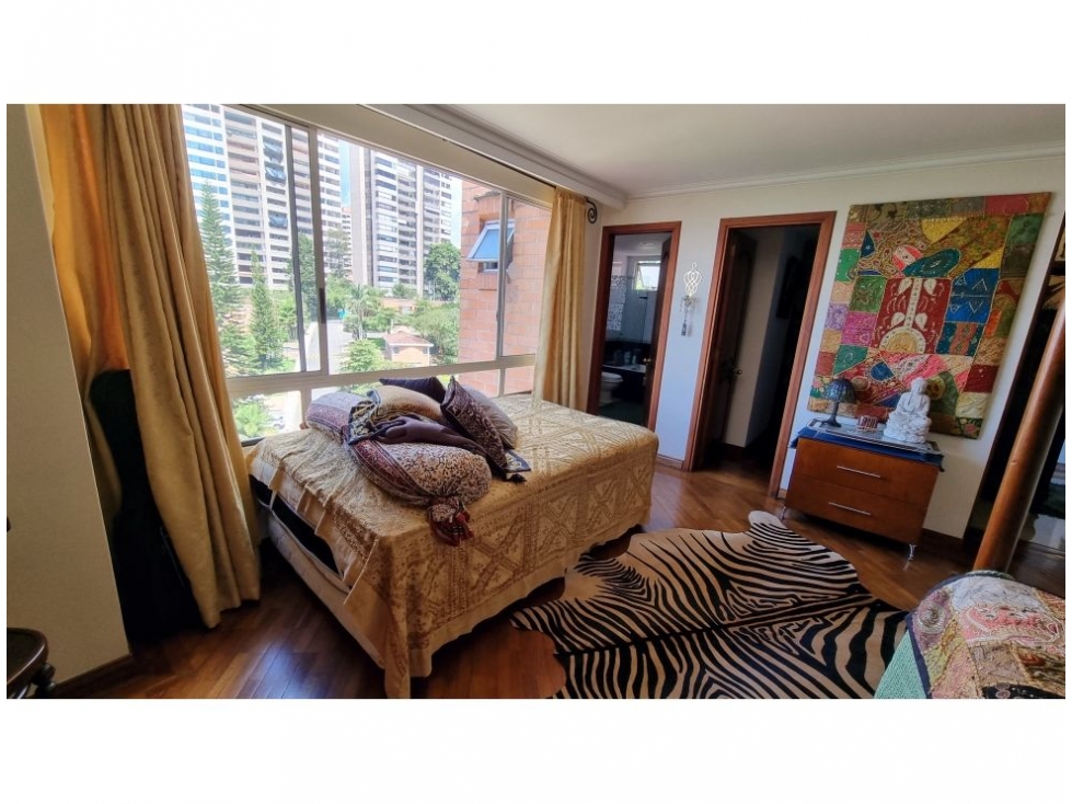 Apartamento en venta en El Poblado, Medellín · foto 12 de 24