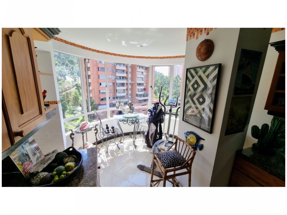 Apartamento en venta en El Poblado, Medellín · foto 20 de 24