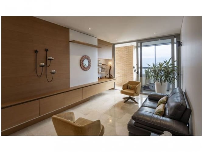 Apartamento de 3 alcobas en venta en El Poblado, Medellín, 298 m² · foto 20 de 24