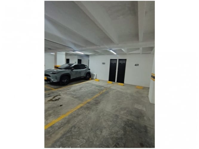 Apartamento de 4 alcobas en venta en Laureles, Medellín, 340 m² · foto 2 de 24