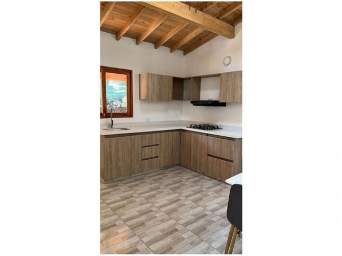 Finca en venta en Bellavista, Guarne, 180 m² · foto 2 de 23