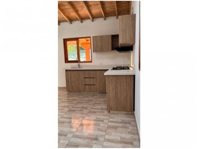 Finca en venta en Bellavista, Guarne, 180 m² · foto 3 de 23
