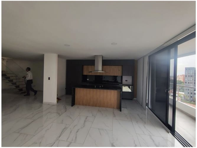 Apartamento de 4 alcobas en venta en Laureles, Medellín, 340 m² · foto 6 de 24