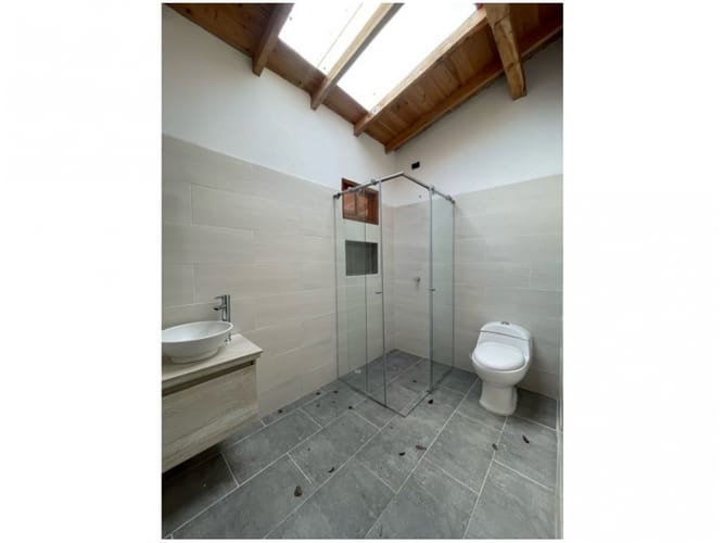 Finca en venta en Bellavista, Guarne, 180 m² · foto 8 de 23