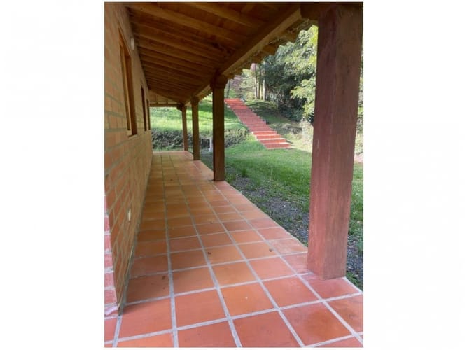 Finca en venta en Bellavista, Guarne, 180 m² · foto 12 de 23