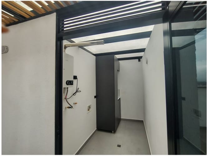 Apartamento de 4 alcobas en venta en Laureles, Medellín, 340 m² · foto 16 de 24