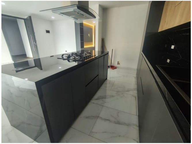 Apartamento de 4 alcobas en venta en Laureles, Medellín, 340 m² · foto 23 de 24