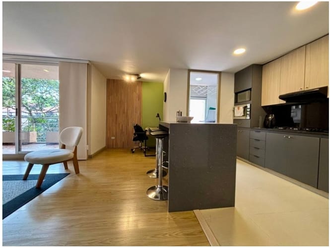 Apartaestudio en venta en Lalinde, Medellín, 67 m² · foto 2 de 14