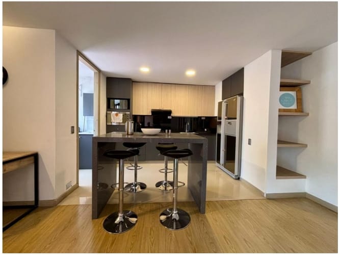 Apartaestudio en venta en Lalinde, Medellín, 67 m² · foto 3 de 14