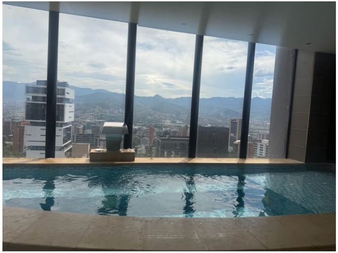 Apartamento de 3 alcobas en venta en El Poblado, Medellín, 163 m² · foto 11 de 13