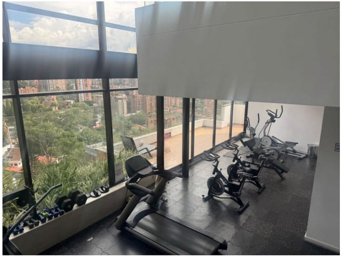 Apartamento de 3 alcobas en venta en El Poblado, Medellín, 163 m² · foto 12 de 13