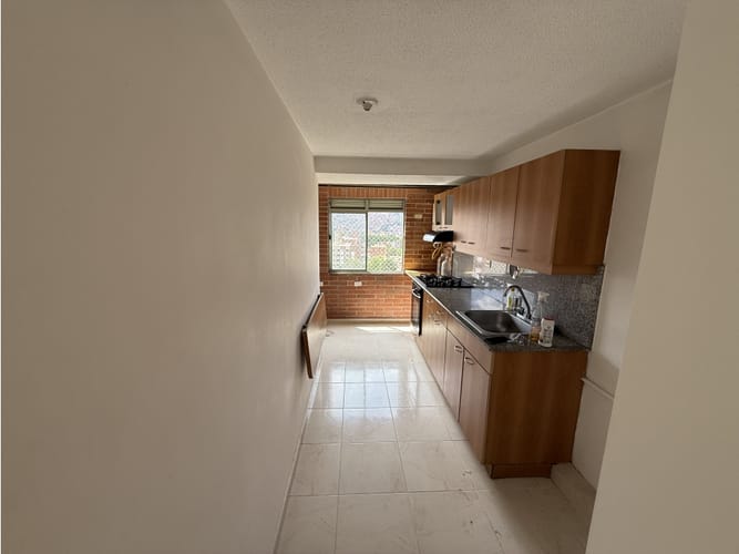 Apartamento de 3 alcobas en venta en Laureles, Medellín, 78 m² · foto 5 de 6